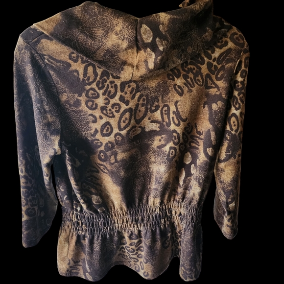 Bamboo Traders Animal Print Cowl Neck Top Sz Petite M - Picture 3 of 6